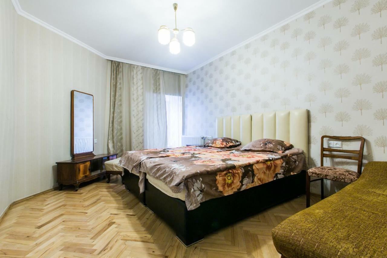 Garry Apartment Tbilisi Exteriör bild