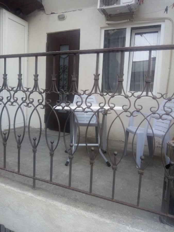 Garry Apartment Tbilisi Exteriör bild